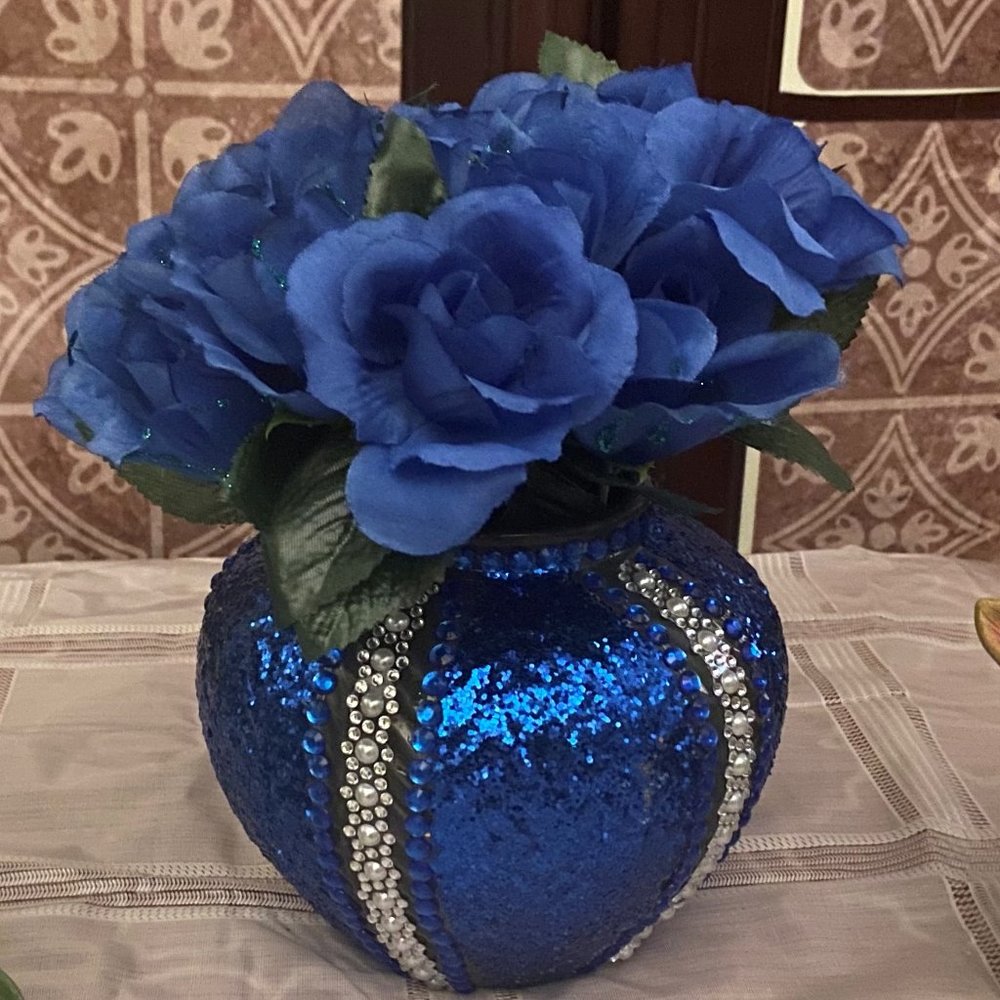 Heavenlee-Scent, Sparkling blue flowery vase
